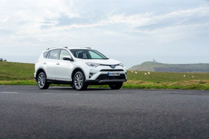 Toyota Venza VS RAV4 Hybrid