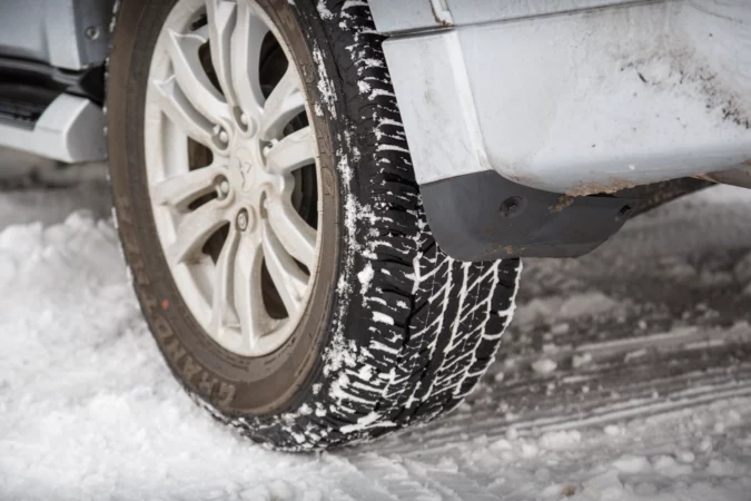 Driving An Automatic In The Snow