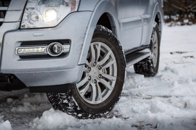 Driving An Automatic In The Snow